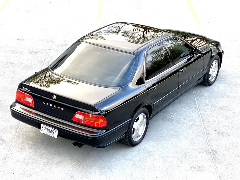 1994 Acura Legend 2nd Gen - Image 12 of 31