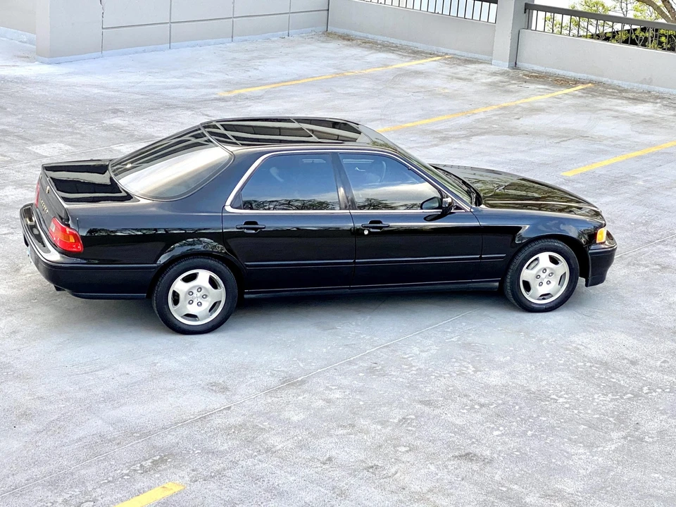 1994 Acura Legend 2nd Gen - Image 15 of 31