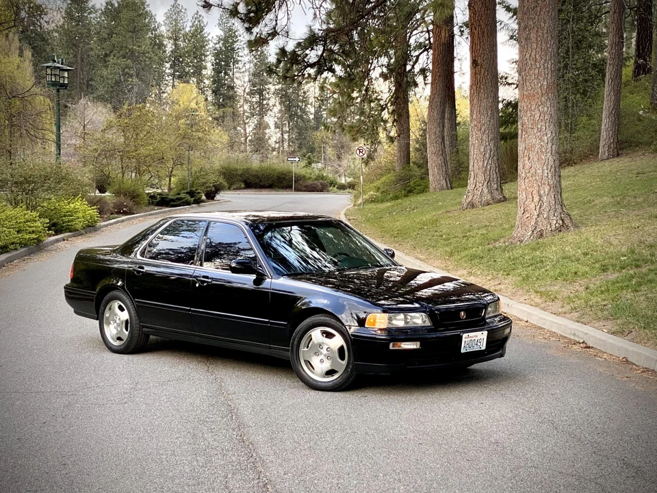 1994 Acura Legend 2nd Gen - Image 16 of 31