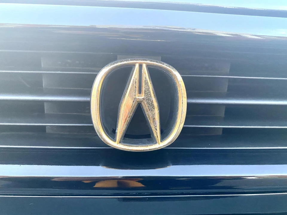 1994 Acura Legend 2nd Gen - Image 25 of 31