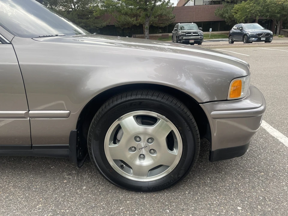 1994 Acura Legend 2nd Gen - Image 23 of 31