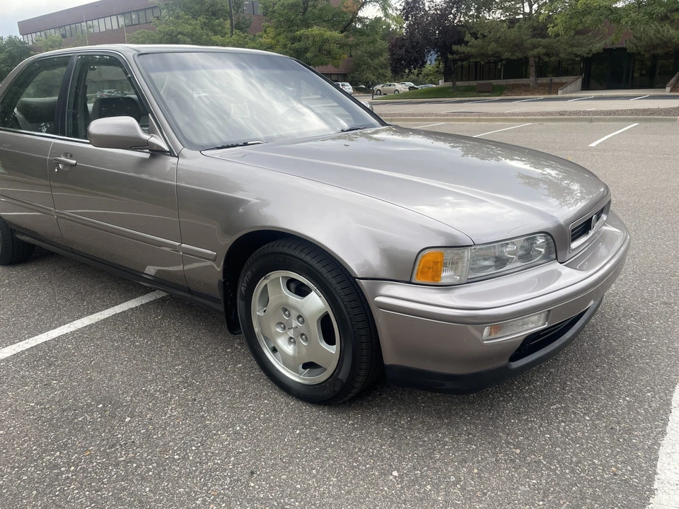 1994 Acura Legend 2nd Gen - Image 22 of 31