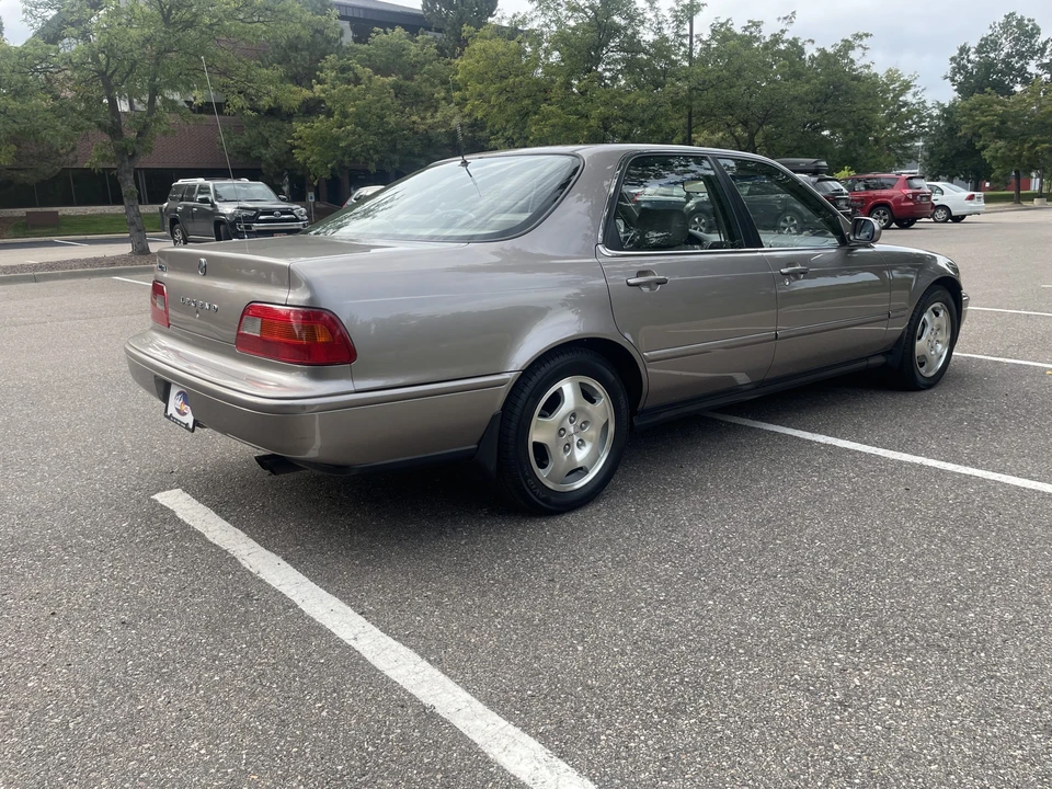 1994 Acura Legend 2nd Gen - Image 7 of 31