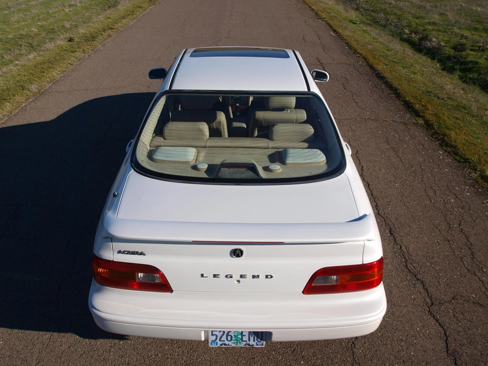 1994 Acura Legend 2nd Gen - Image 27 of 31