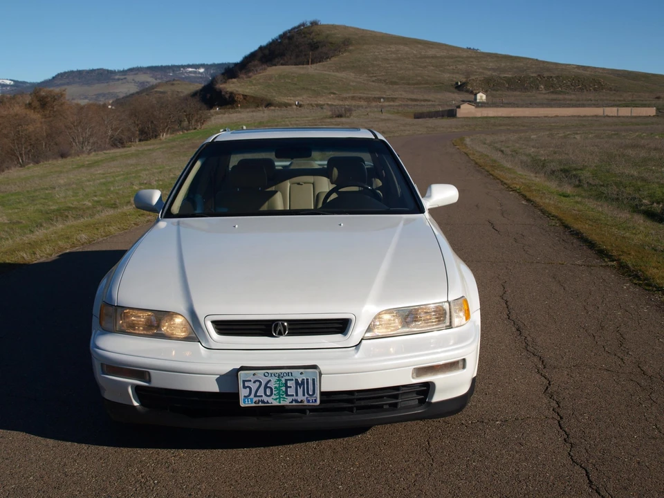 1994 Acura Legend 2nd Gen - Image 19 of 31