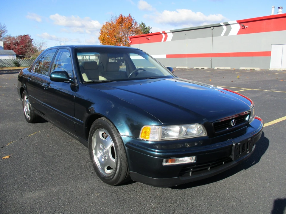 1994 Acura Legend 2nd Gen - Image 2 of 31