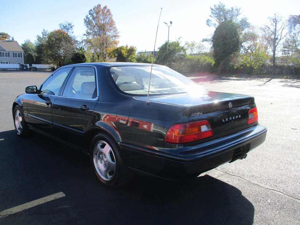 1994 Acura Legend 2nd Gen - Image 6 of 31