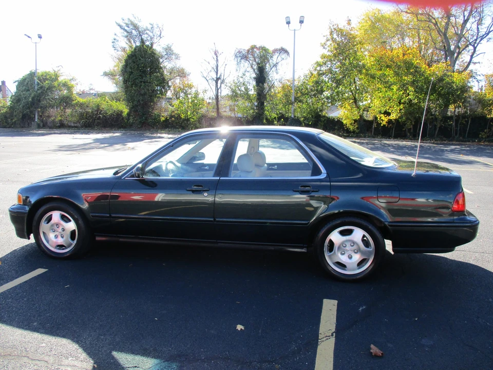 1994 Acura Legend 2nd Gen - Image 7 of 31