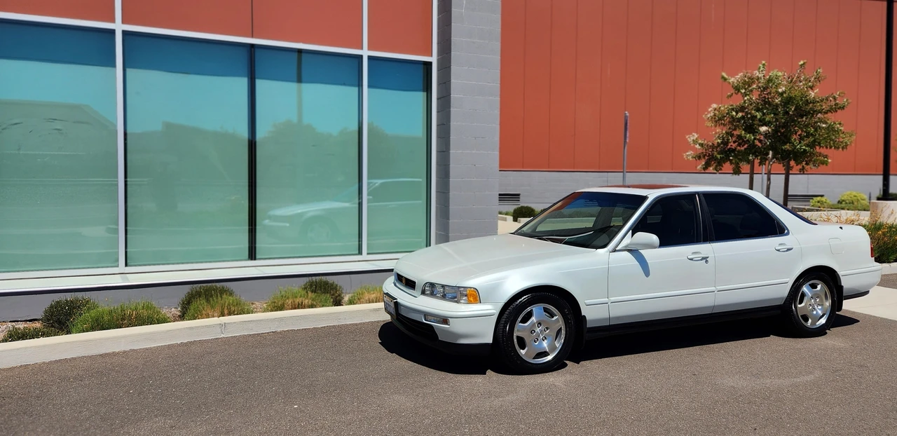 1994 Acura Legend 2nd Gen - Image 26 of 31