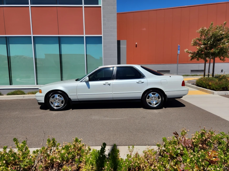 1994 Acura Legend 2nd Gen - Image 23 of 31