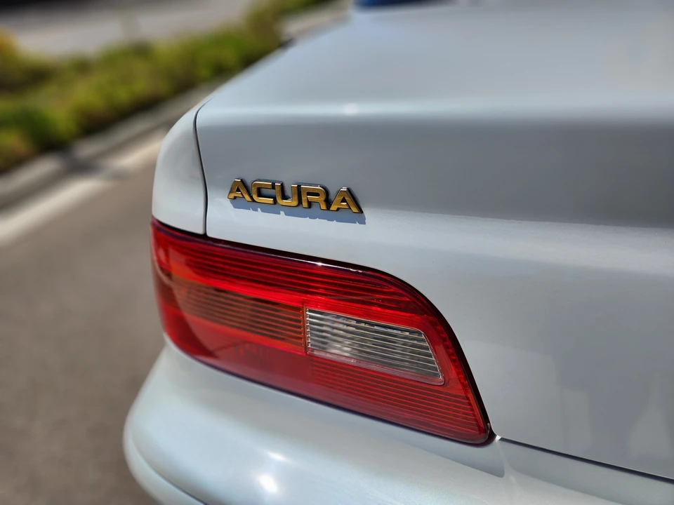 1994 Acura Legend 2nd Gen - Image 30 of 31