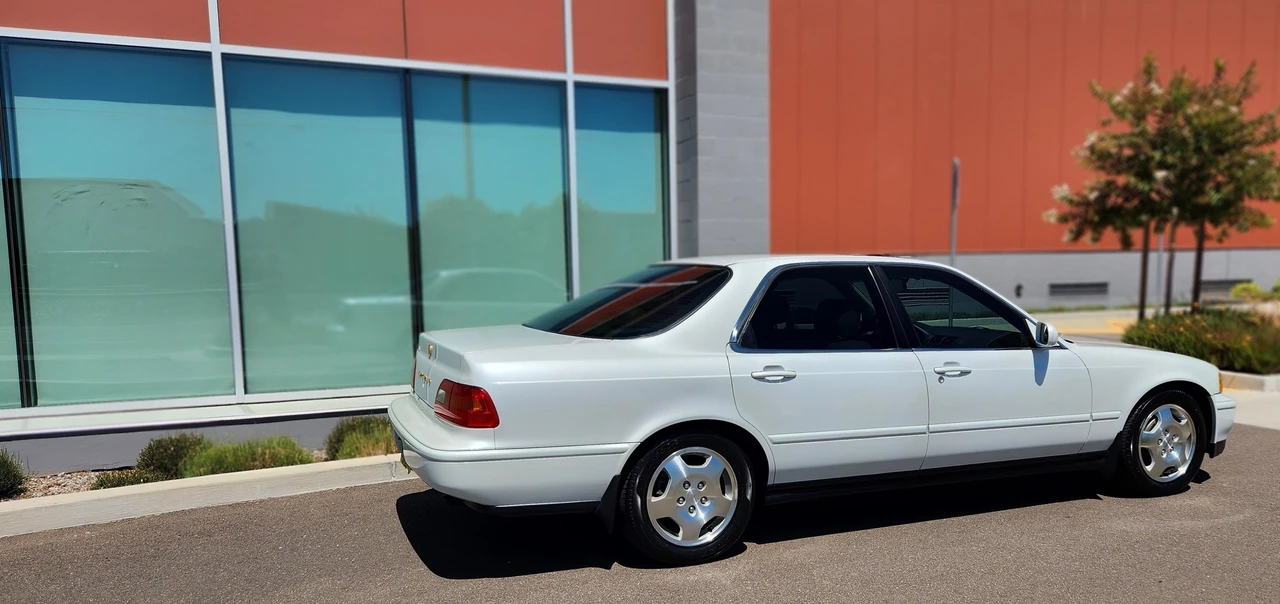 1994 Acura Legend 2nd Gen - Image 12 of 31
