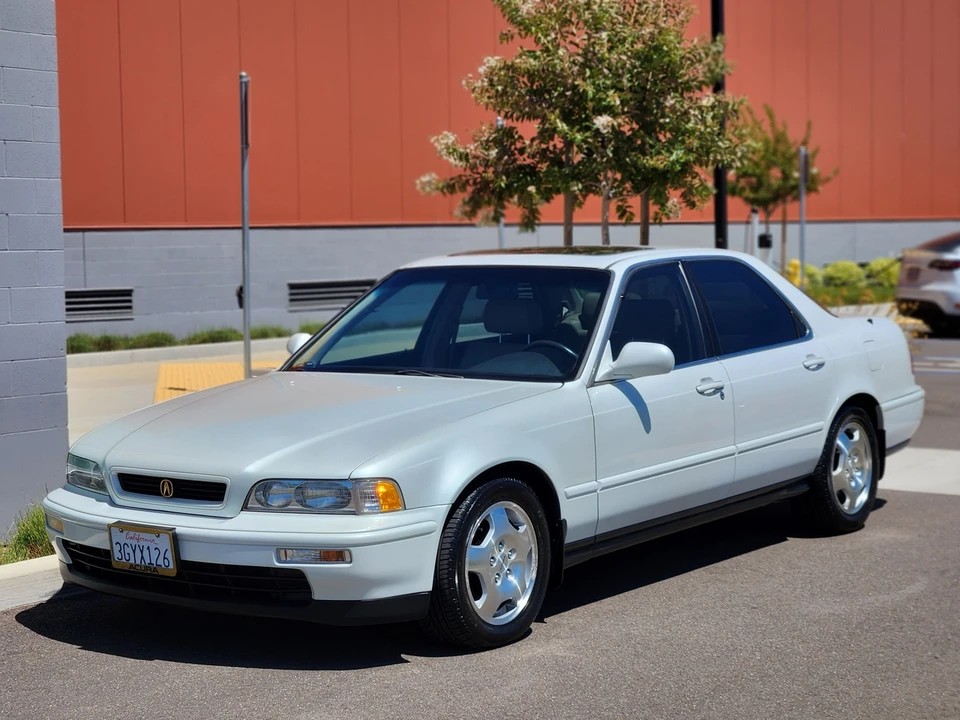 1994 Acura Legend 2nd Gen - Image 2 of 31