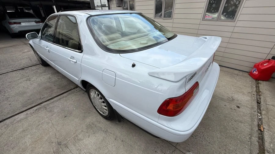 1994 Acura Legend 2nd Gen - Image 14 of 25