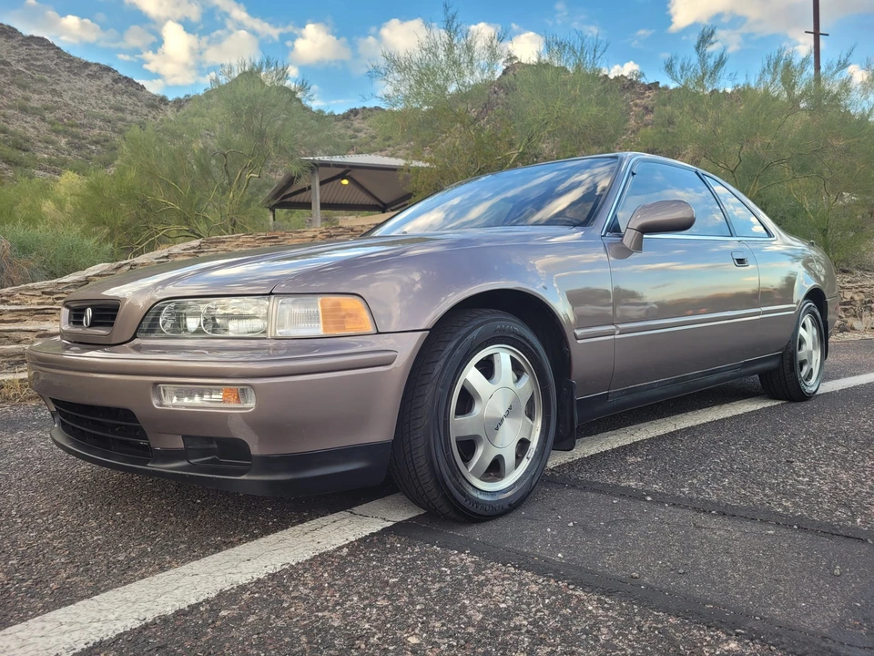 1994 Acura Legend 2nd Gen - Image 25 of 31
