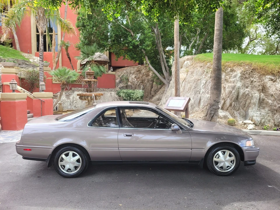 1994 Acura Legend 2nd Gen - Image 31 of 31