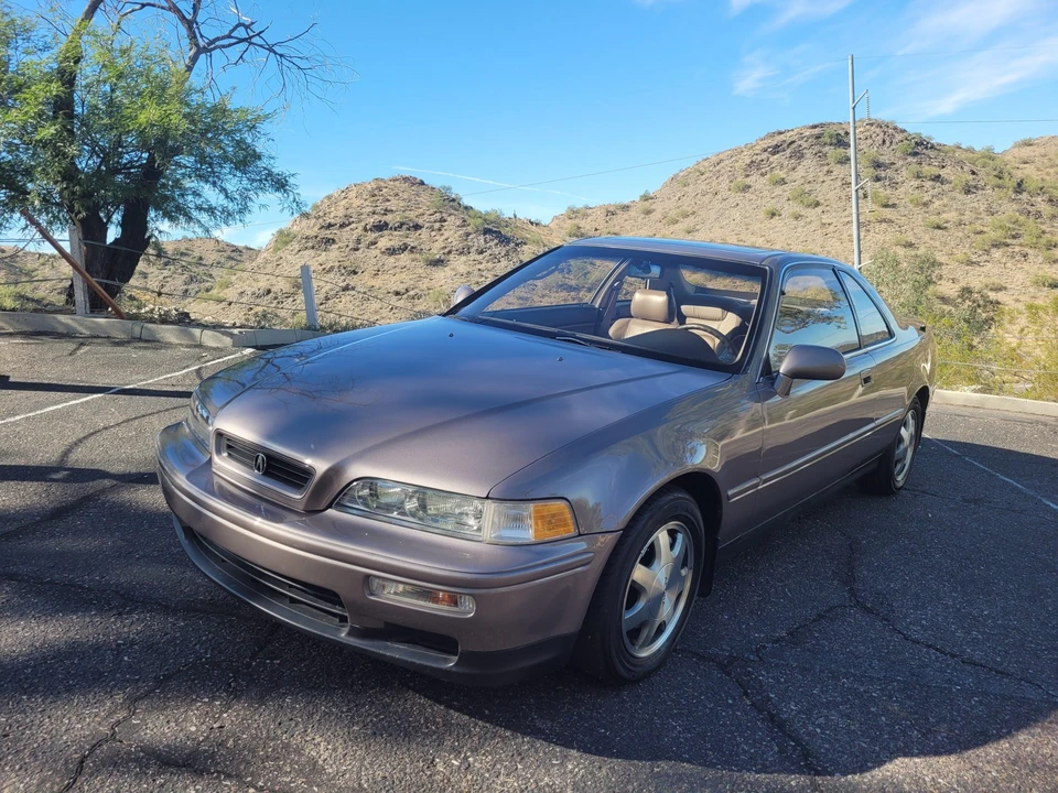 1994 Acura Legend 2nd Gen - Image 2 of 31