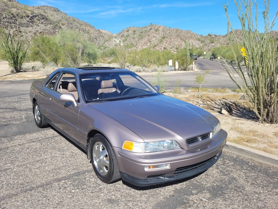 1994 Acura Legend 2nd Gen - Image 13 of 31