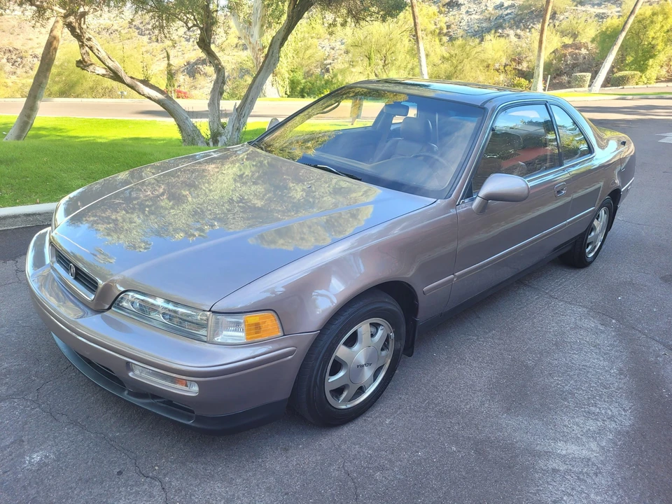 1994 Acura Legend 2nd Gen - Image 24 of 31