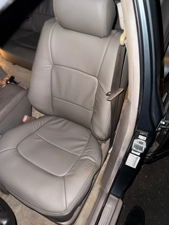 1994 Acura Legend 2nd Gen - Image 9 of 16
