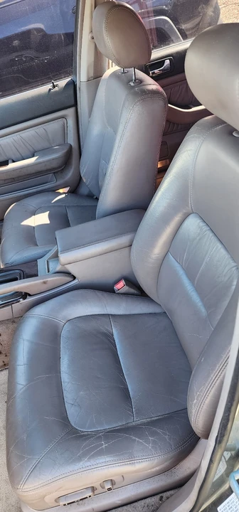1994 Acura Legend 2nd Gen - Image 9 of 14