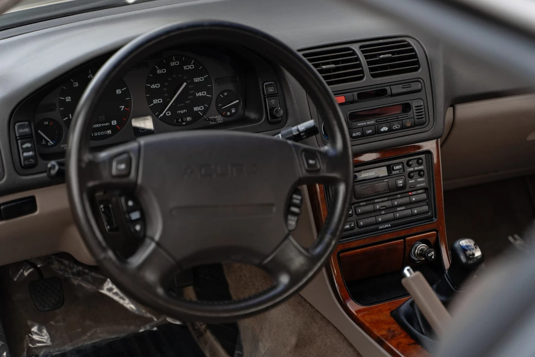 1994 Acura Legend 2nd Gen - Image 18 of 31