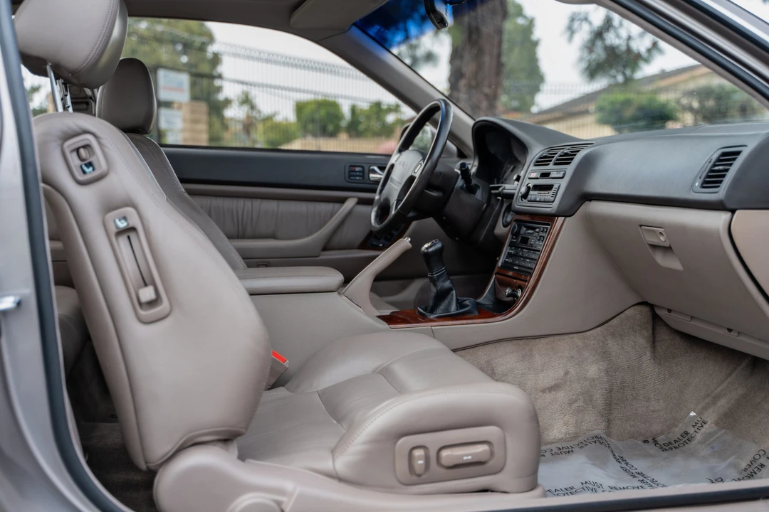 1994 Acura Legend 2nd Gen - Image 21 of 31