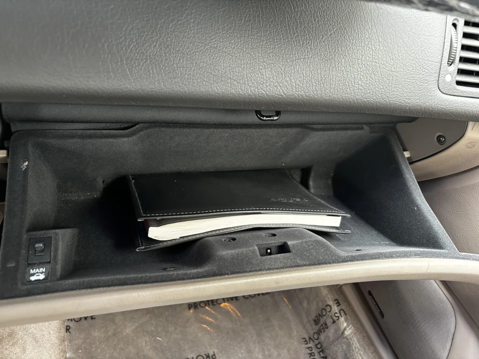 1994 Acura Legend 2nd Gen - Image 20 of 31