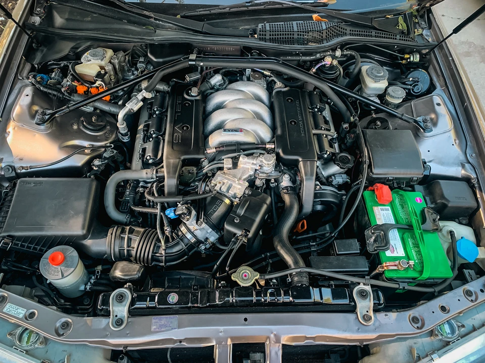 1994 Acura Legend 2nd Gen - Image 28 of 31