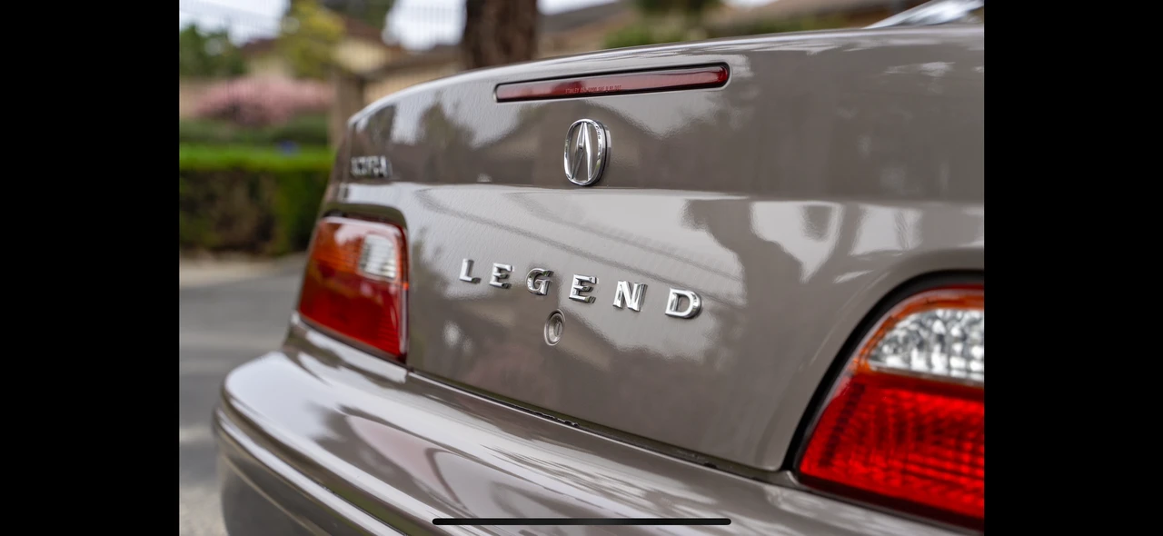1994 Acura Legend 2nd Gen - Image 9 of 31