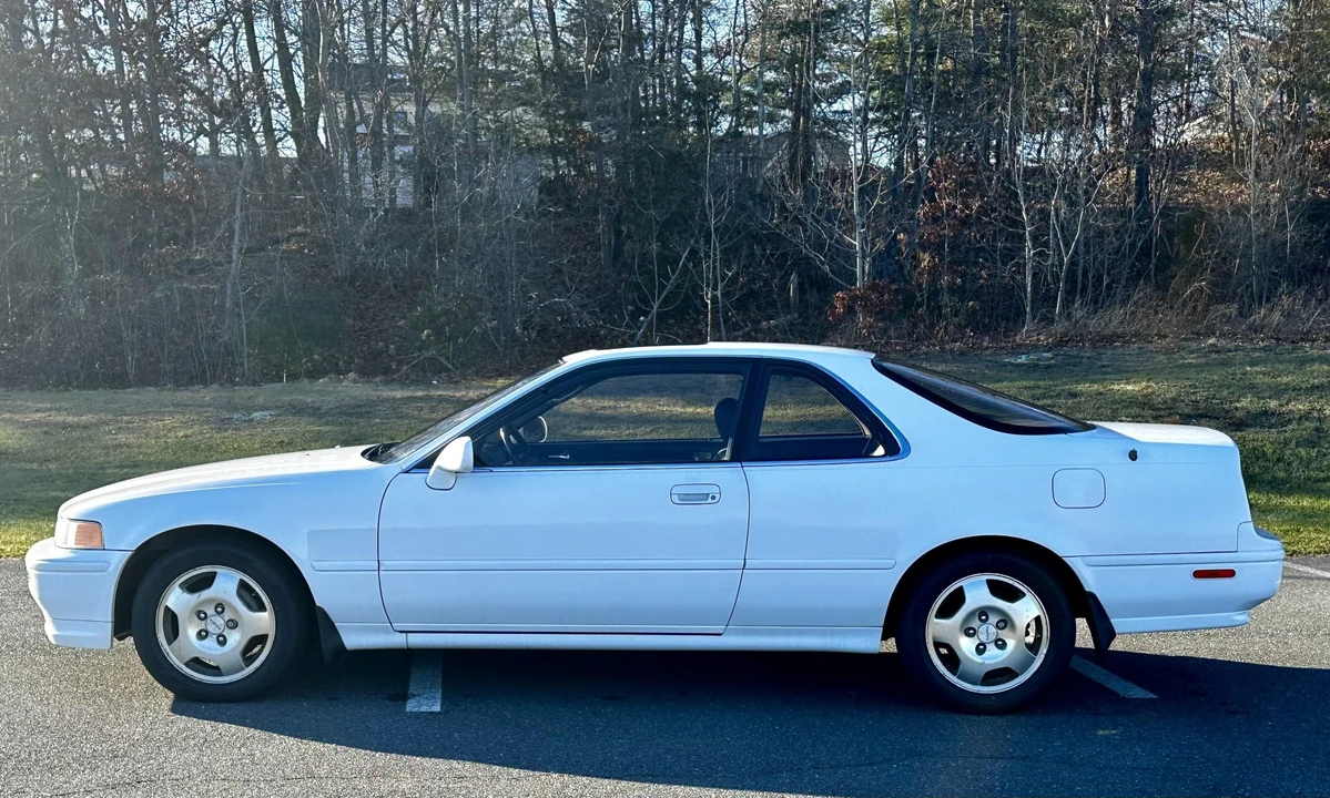 1994 Acura Legend 2nd Gen - Image 9 of 31