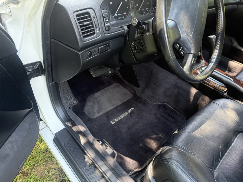 1994 Acura Legend 2nd Gen - Image 23 of 31