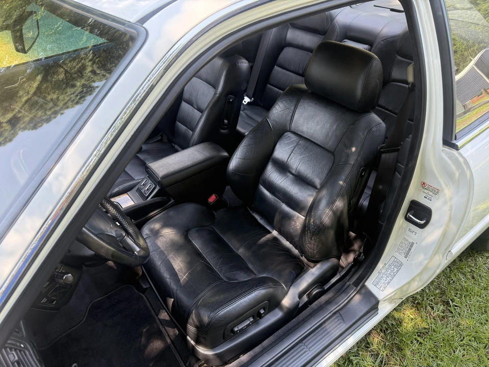 1994 Acura Legend 2nd Gen - Image 26 of 31