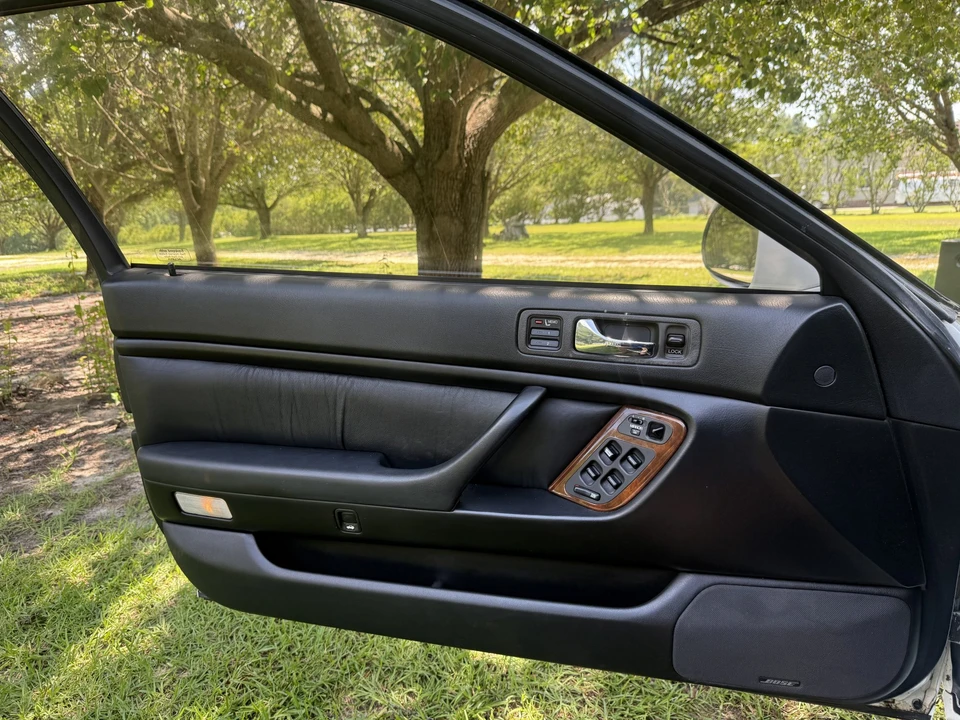 1994 Acura Legend 2nd Gen - Image 29 of 31