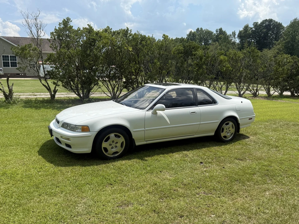 1994 Acura Legend 2nd Gen - Image 2 of 31