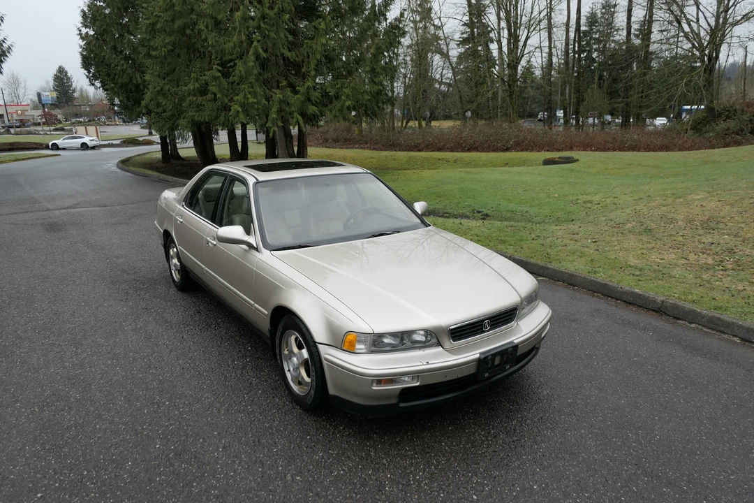 1994 Acura Legend 2nd Gen - Image 17 of 31