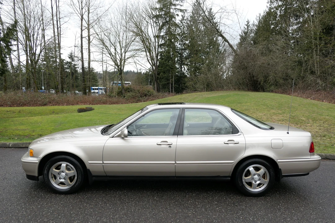 1994 Acura Legend 2nd Gen - Image 6 of 31