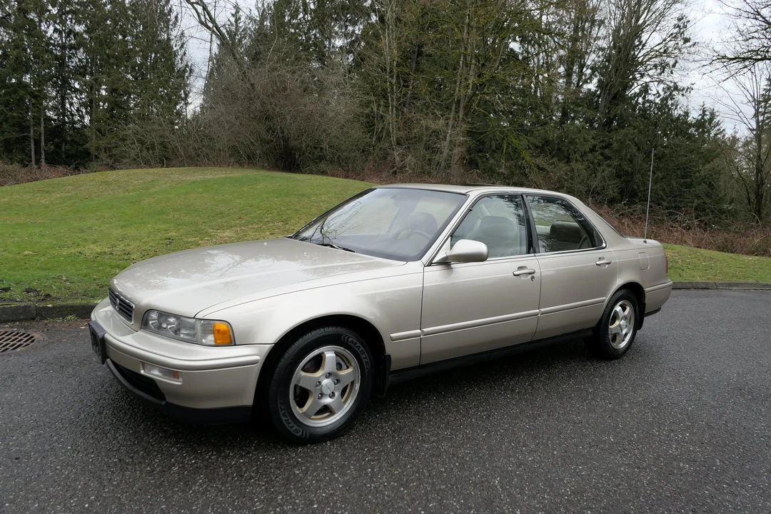 1994 Acura Legend 2nd Gen - Image 2 of 31