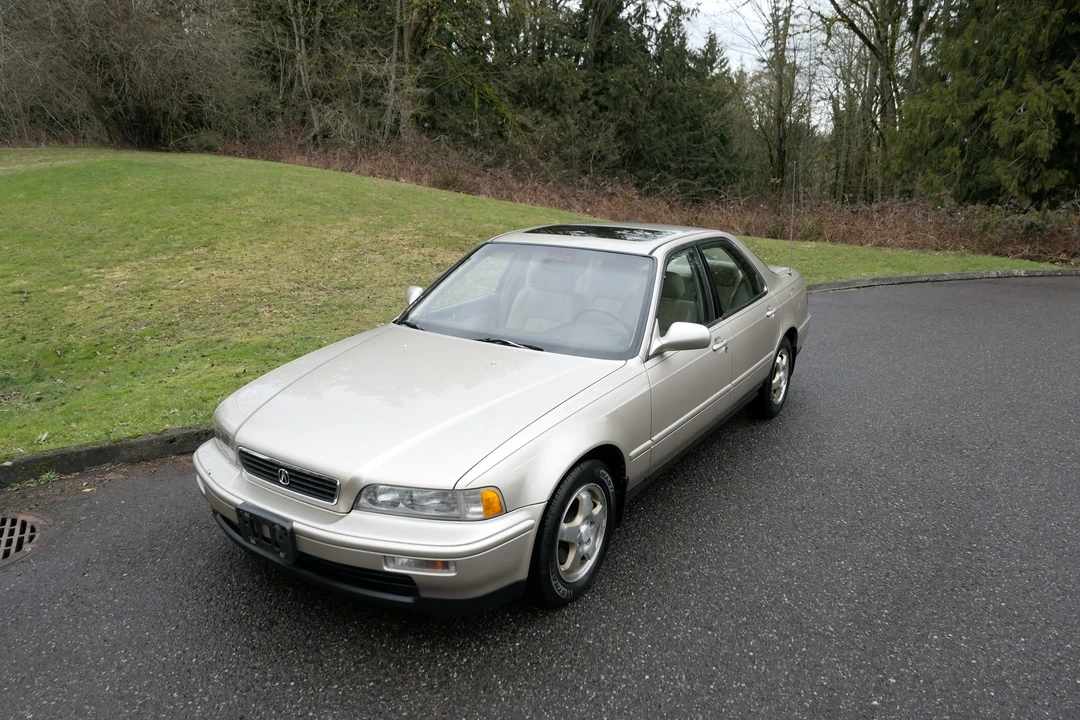 1994 Acura Legend 2nd Gen - Image 4 of 31