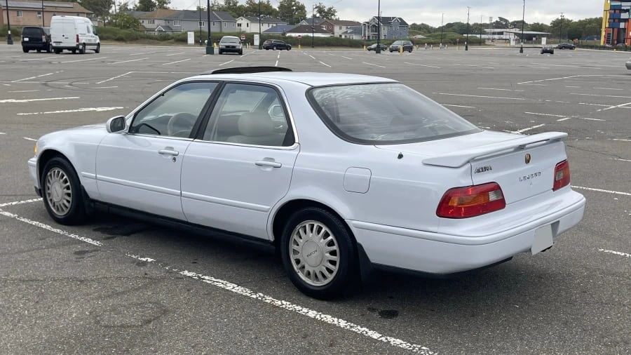 1994 Acura Legend 2nd Gen - Image 17 of 25