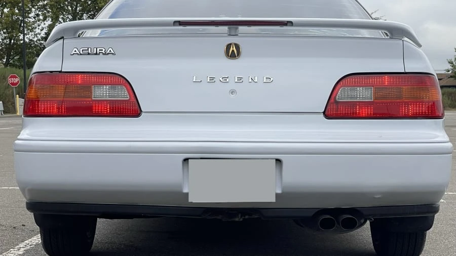 1994 Acura Legend 2nd Gen - Image 10 of 25
