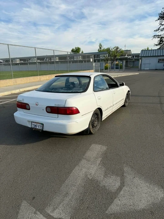 1994 Acura Integra 3rd Gen - Image 2 of 8