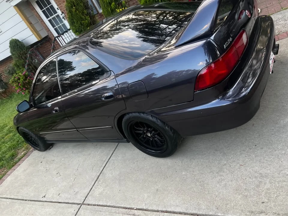 1994 Acura Integra 3rd Gen - Image 2 of 4