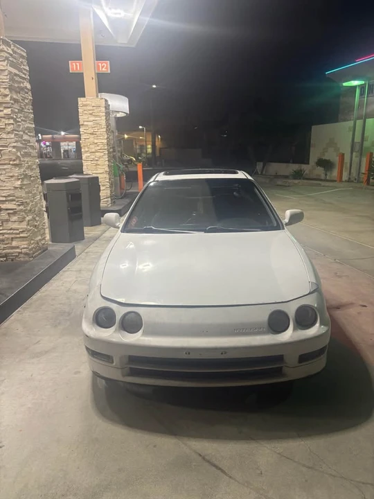 1994 Acura Integra 3rd Gen - Image 2 of 12