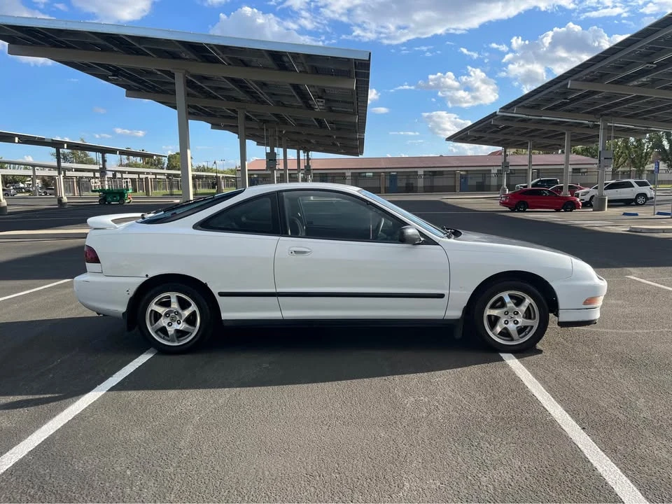 1994 Acura Integra 3rd Gen - Image 2 of 9