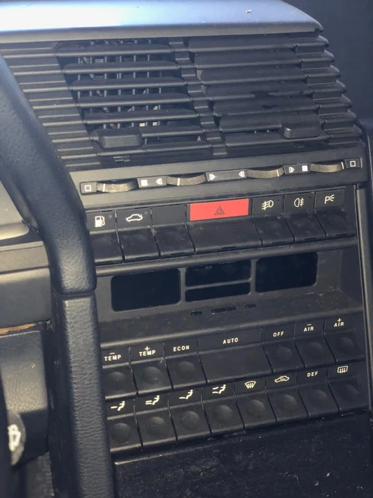 1994 Alfa Romeo 164 - Image 2 of 11