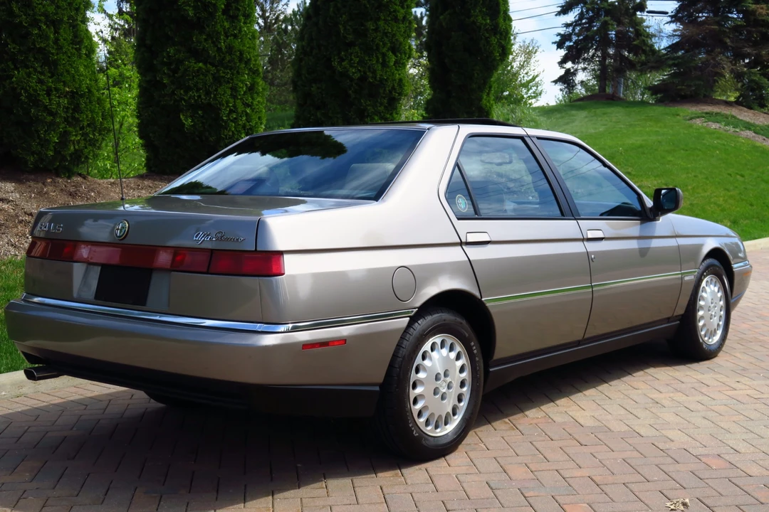 1994 Alfa Romeo 164 - Image 8 of 31
