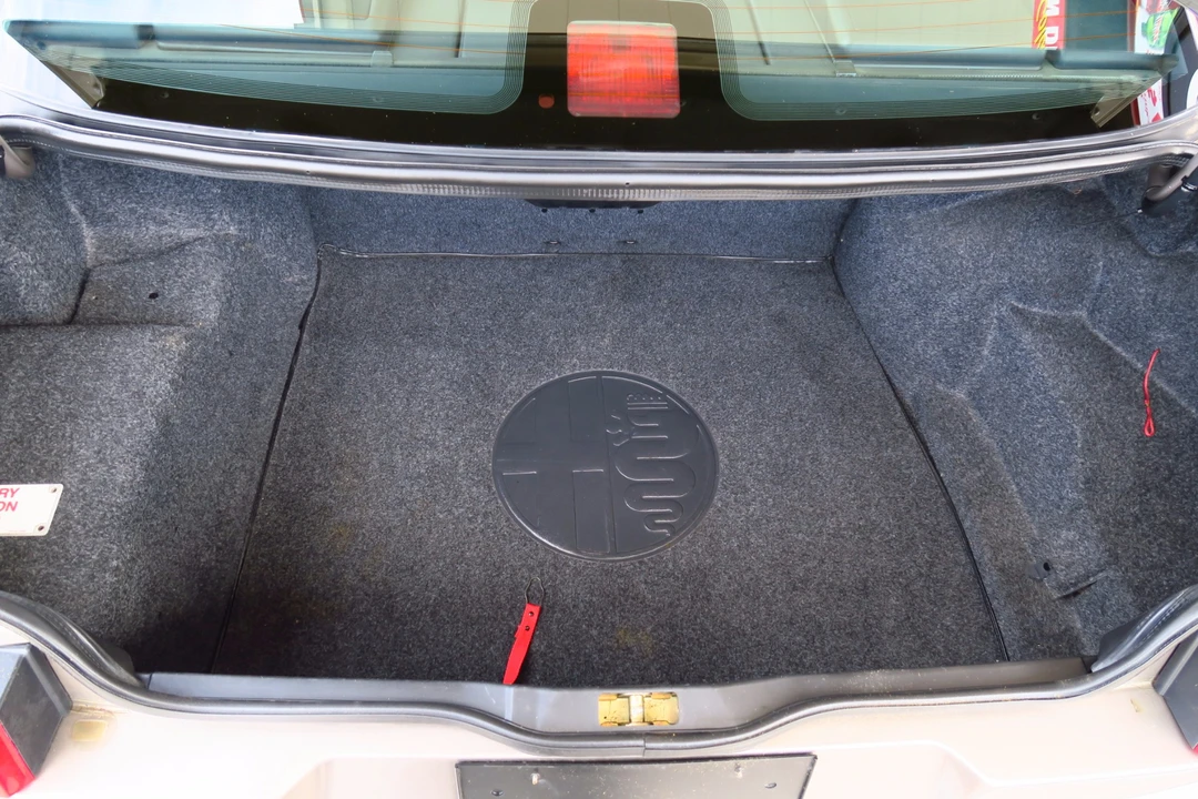 1994 Alfa Romeo 164 - Image 29 of 31