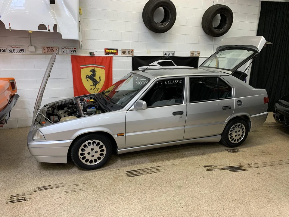 1994 Alfa Romeo - Image 10 of 31