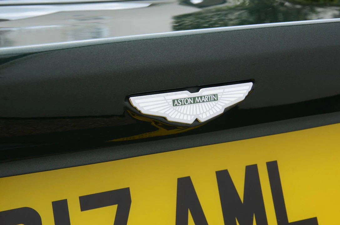1994 Aston Martin Vantage (1993-2000) - Image 14 of 26